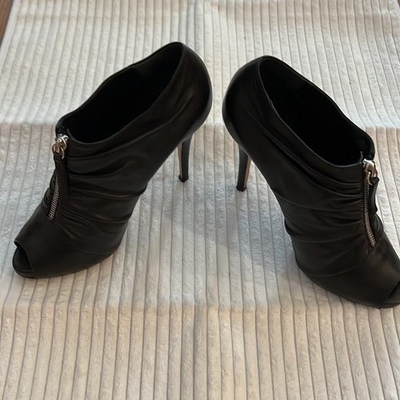 Barney’s Co-Op leather black zipper booties, 38 - Picture 2 of 3